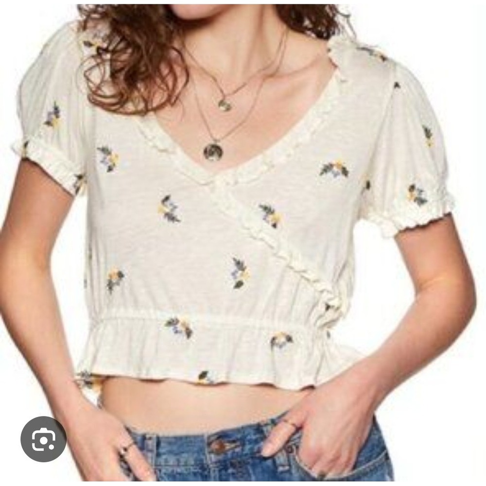 Free‎ People Floral Embroidered Ruffle Trim Wrap Crop Top Bohemian Small